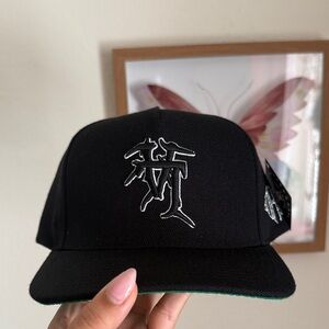 Black Embroidered Men's Hat